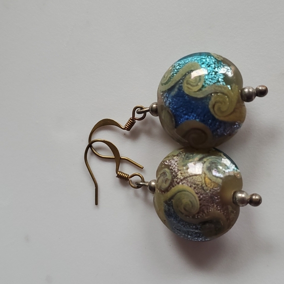 Glass Earrings. - Picture 3 of 4
